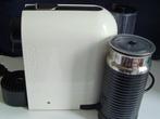 Nespresso Krups U & Milk, Witgoed en Apparatuur, Koffiezetapparaten, Ophalen, Zo goed als nieuw, Koffiemachine, Afneembaar waterreservoir