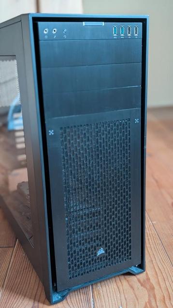 Corsair grote computer kast beschikbaar voor biedingen