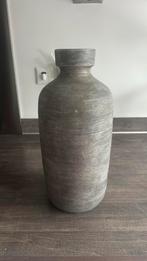 Grijze vaas, Ophalen, Zo goed als nieuw, Overige kleuren, Minder dan 50 cm