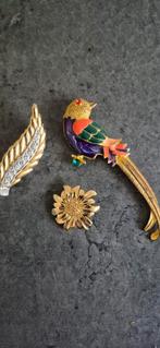 Broches 3 stuks vintage, Ophalen of Verzenden, Gebruikt, Overige kleuren, Overige materialen