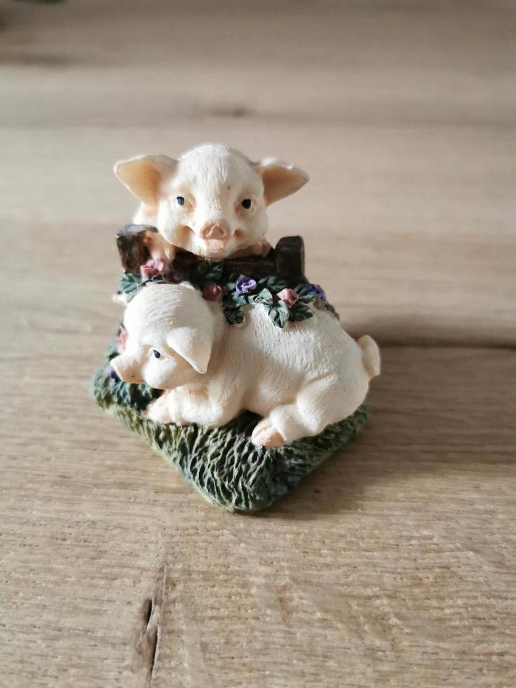 Varkens in de wei, Verzamelen, Beelden en Beeldjes, Zo goed als nieuw, Dier, Ophalen of Verzenden