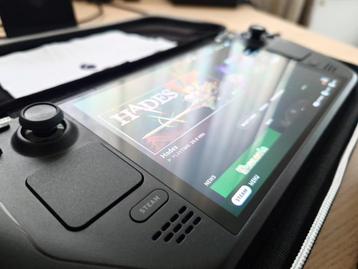 Steamdeck OLED 1TB incl. extra's beschikbaar voor biedingen