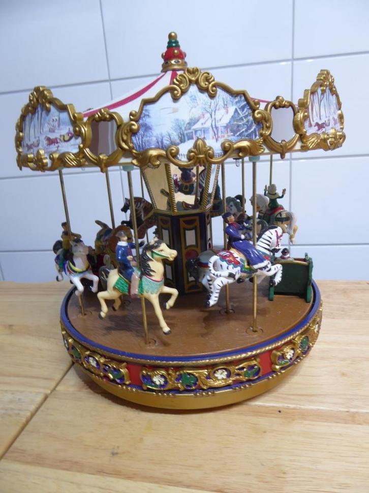 Goldlabel Collection    --  grote carousel  --  ik ruim op, Diversen, Kerst, Zo goed als nieuw, Ophalen of Verzenden