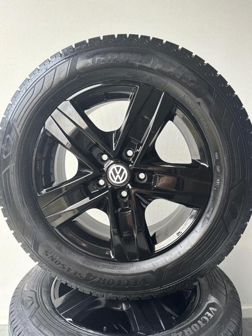 NIEUWE 17" velgen VW Crafter + all season banden, Auto-onderdelen, Banden en Velgen, Velg(en), All Season, 17 inch, 235 mm, Bestelwagen
