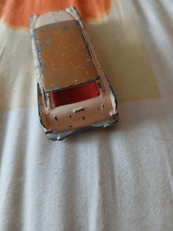 Plymouth Sports Suburban. Corgi toys, raamschade beschikbaar voor biedingen