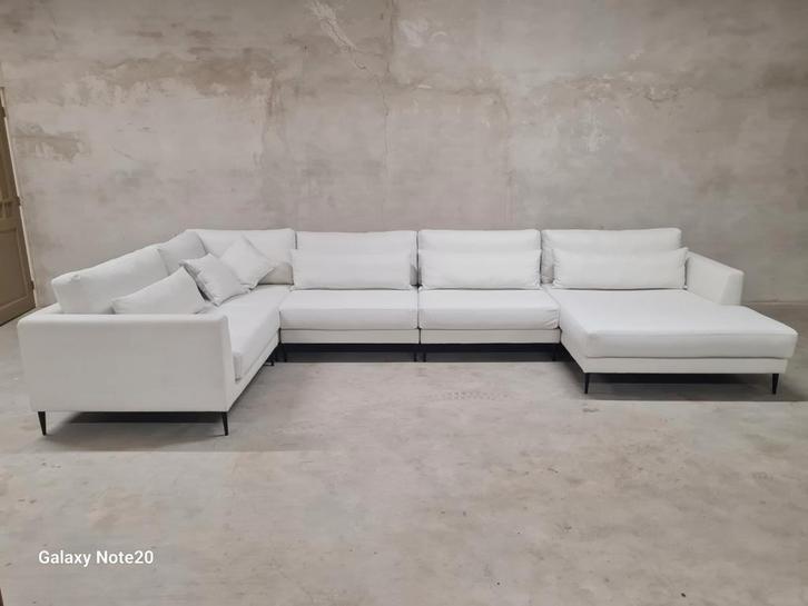 AARDEKO Grote Hoekbank showroom model, Huis en Inrichting, Banken | Bankstellen, Zo goed als nieuw, Hoekbank, Vierpersoons of meer