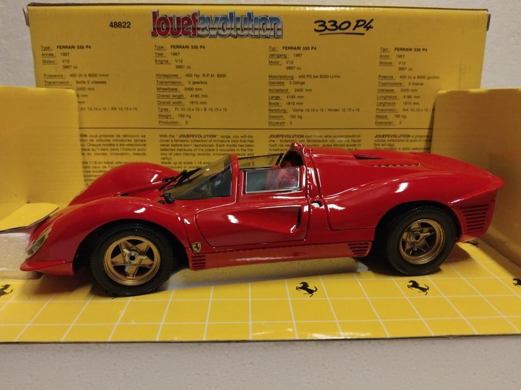 Ferrari 330 P4 Targa rood 1967 Revell Jouef metal 1:18 KRD, Ophalen of Verzenden, Zo goed als nieuw, Auto, Revell