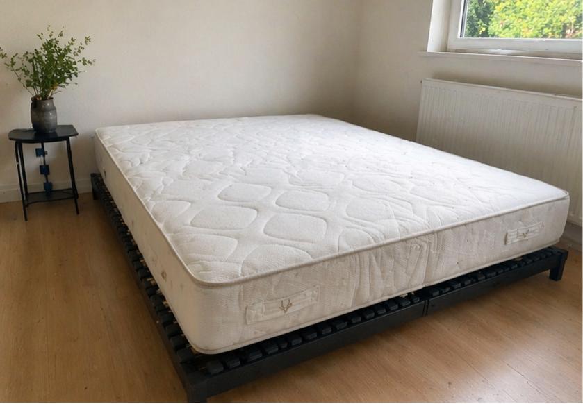 Swiss Sense matras + 2 lattenbodems 160x200, Ophalen, Tweepersoons, Zo goed als nieuw, Matras