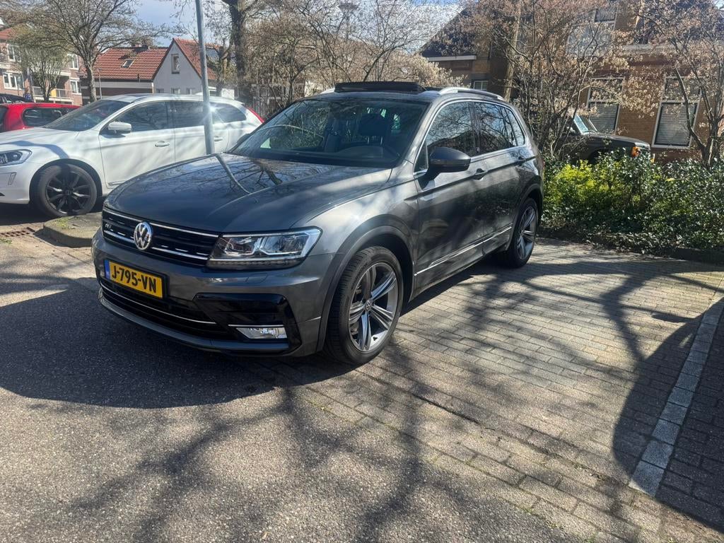 Tiguan 2.0 TSI R-LINE 180PK DSG 4Motion Full Options, Automaat, 4 cilinders, 1984 cc, 179 pk