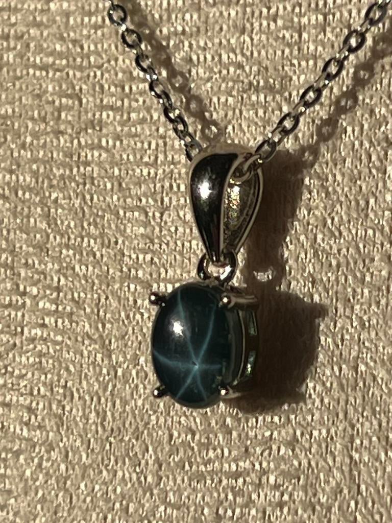 Saffier stersaffier hanger beschermt intuïtie inzicht magie, Blauw, Nieuw, Ophalen of Verzenden, Verstelbaar