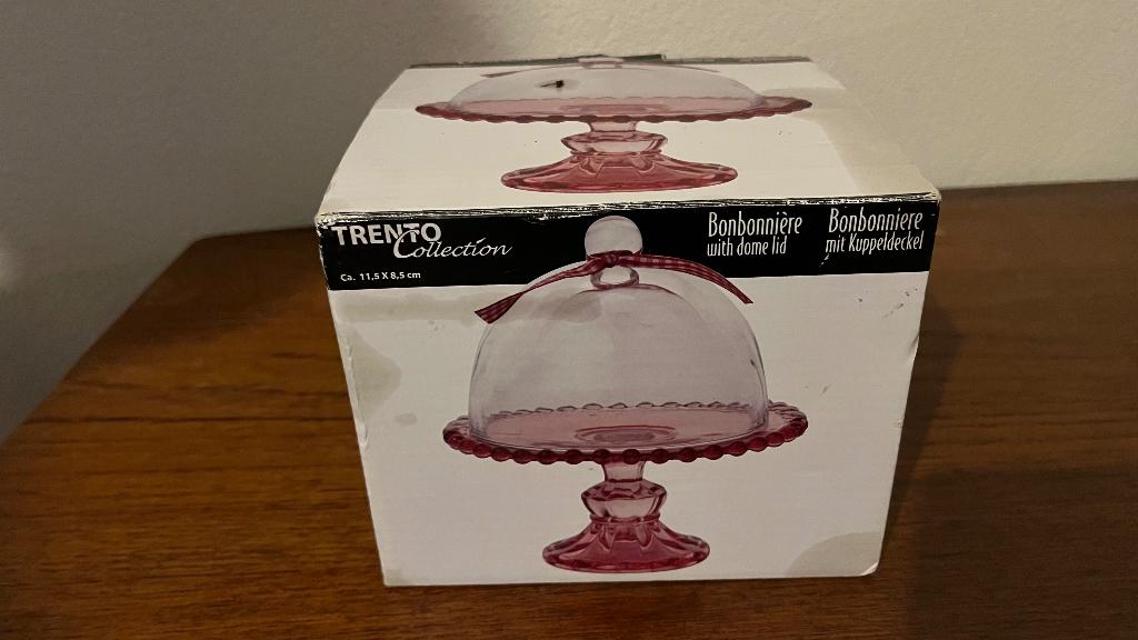 Bonbonniere/verhoogde schaal met koepel deksel, Vintage, Nieuw, Ophalen of Verzenden, Glas