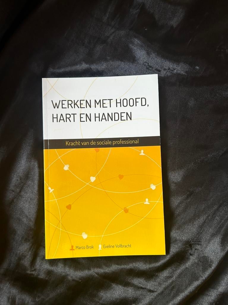 Werken met hoofd, hart en handen - Social Work HBO, Ophalen of Verzenden, Alpha, Zo goed als nieuw, HBO
