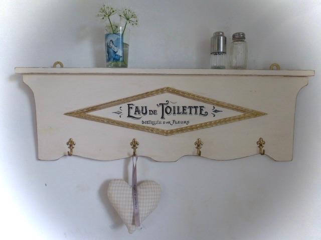 Brocante gesleten roomwit regaal / sieraden /rek / kapstokje, Ophalen of Verzenden