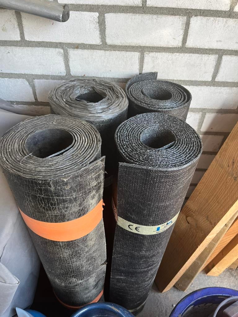 Rollen dakbedekking incl. loden afvoer stadsuitloop, Overige materialen, Zwart, Ophalen of Verzenden, Zo goed als nieuw