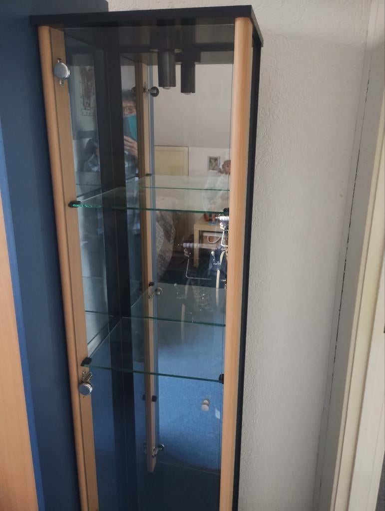 Leuke vitrine kast, Huis en Inrichting, Kasten | Vitrinekasten, Ophalen, 25 tot 50 cm, 50 tot 100 cm