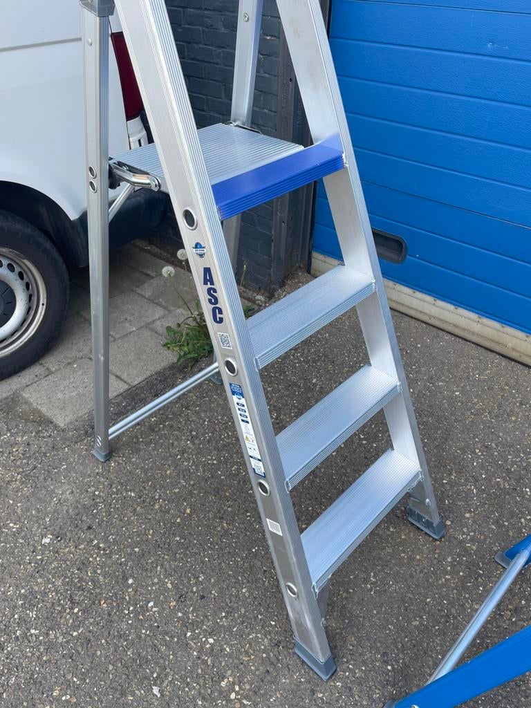 Proffesionele 1x4 trap nieuw, Doe-het-zelf en Verbouw, Ophalen, Zo goed als nieuw