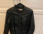 Zwarte Zara jas leatherlook maat 128, Ophalen of Verzenden, Zo goed als nieuw