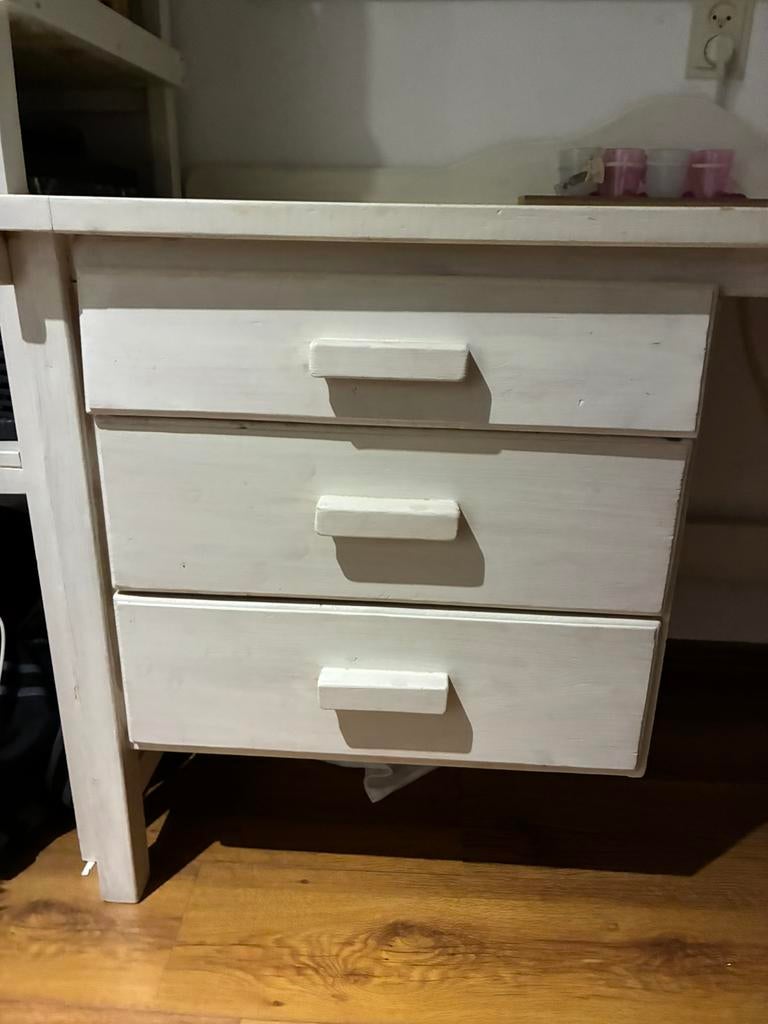 Zelf gemaakt grenen tienerburo met stoel, Ophalen, Gebruikt, 100 tot 150 cm, 3 of 4 laden