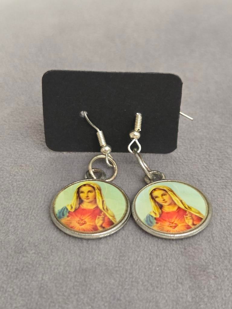 Zelfgemaakte Oorbellen met Maria Hanger, Sieraden, Tassen en Uiterlijk, Oorbellen, Ophalen, Overige materialen, Hangers, Overige kleuren