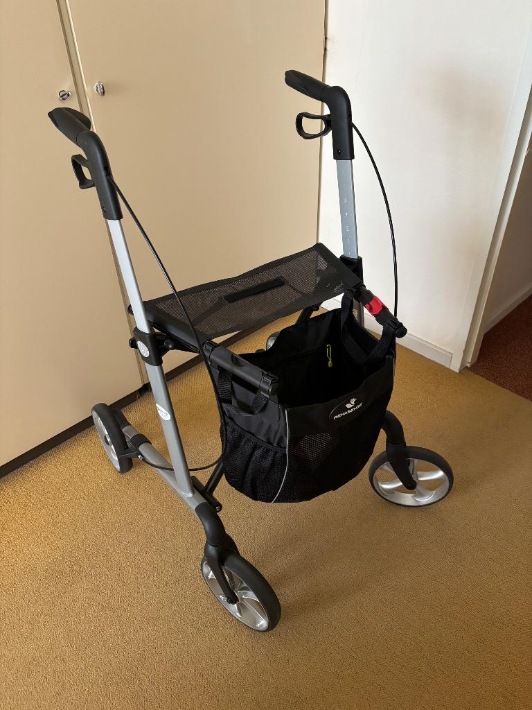 Rollator Server, Ophalen, Lichtgewicht, Gebruikt