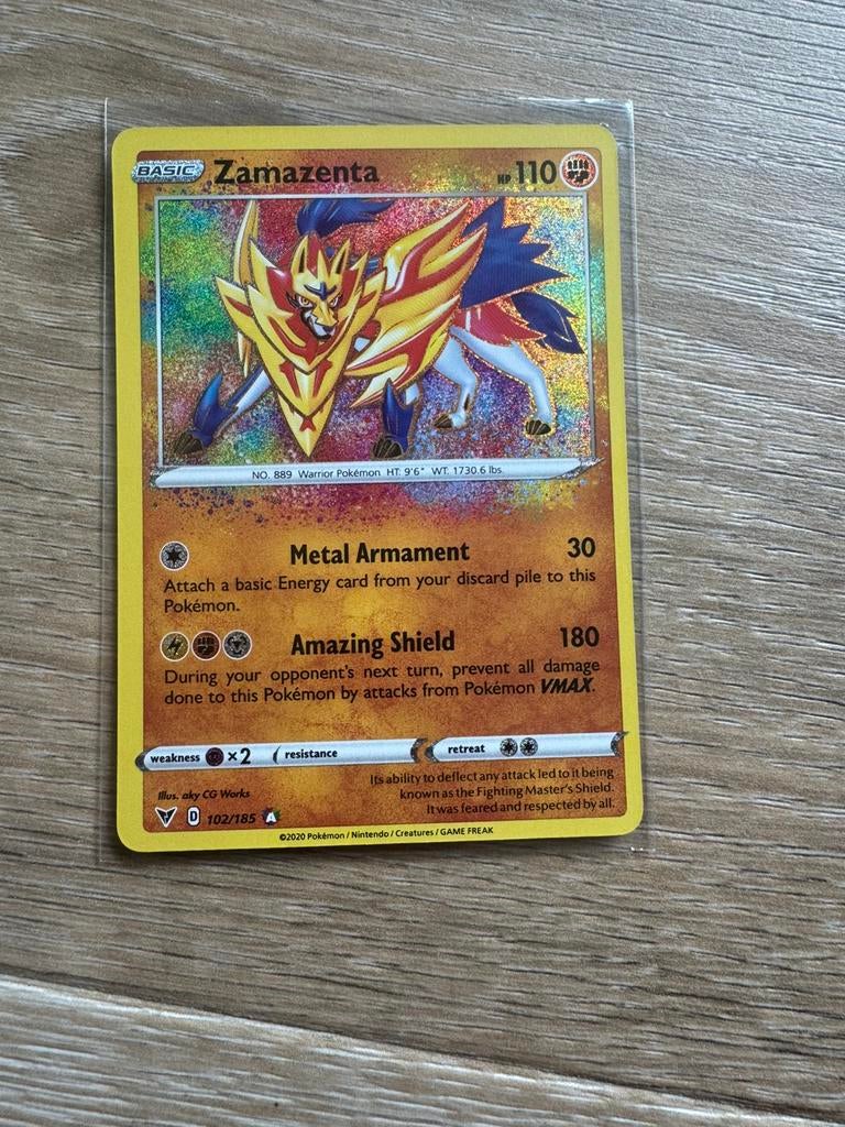 Zamazenta 102/185 Amazing Rare Vivid Voltage pokemonkaart, Ophalen of Verzenden, Zo goed als nieuw, Losse kaart, Foil