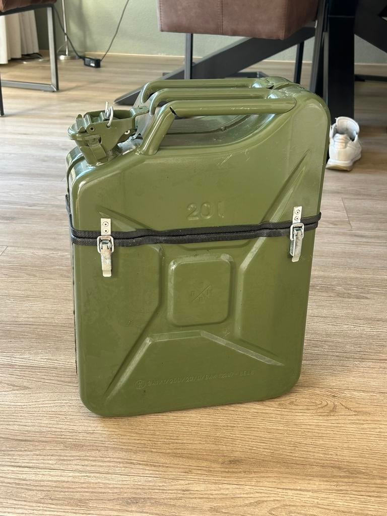 “Jerrycan”, voor bijv. in de mancave of Landrover, Sieraden, Tassen en Uiterlijk, Koffers, Ophalen, Gebruikt, Minder dan 50 cm