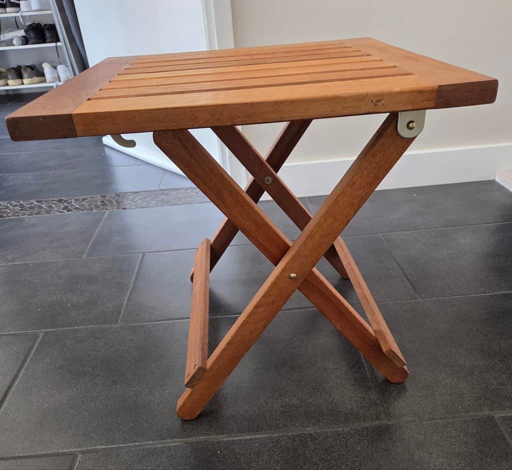 Hardhouten klaptafeltje, bijzettafel, Tuin en Terras, Tuintafels, Ophalen, Zo goed als nieuw, Rechthoekig, Hout