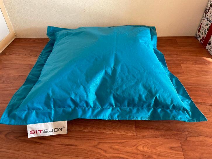 Sit & Joy kussen / zitzak Aqua Blauw - Lichtblauw, Huis en Inrichting, Zitzakken, Zo goed als nieuw, Zitzak, Blauw, Ophalen of Verzenden