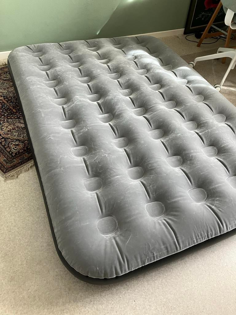 Dik luchtbed 120 x 200 cm incl electrische pomp, Ophalen of Verzenden, Gebruikt, 2-persoons
