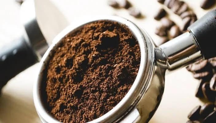 Gevraagd Gratis koffiedik voor in de tuin - ophalen, Ophalen