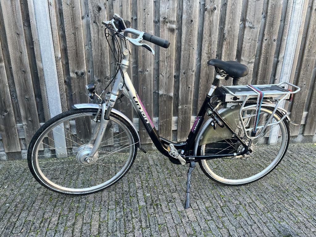 Zeer nette elektrische fiets nieuwe banden en remmen, Minder dan 30 km per accu, Gebruikt, 51 tot 55 cm, Ophalen