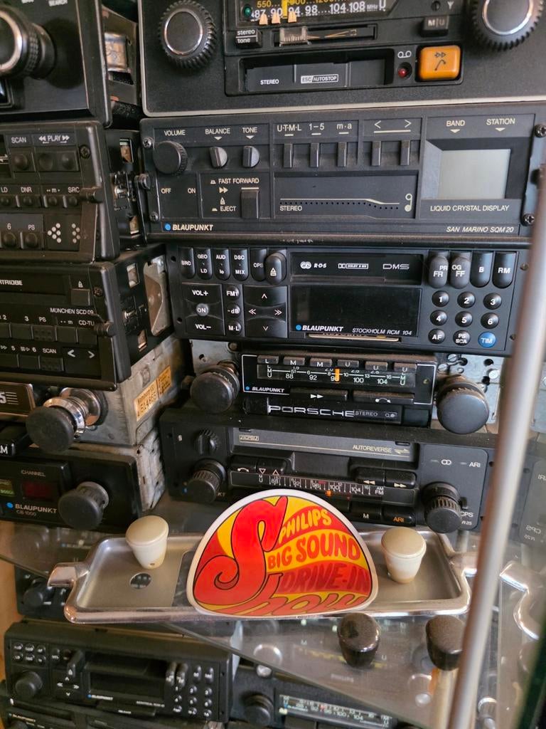 Oldtimer Autoradio's.  Lezen, Auto diversen, Autoradio's, Ophalen of Verzenden