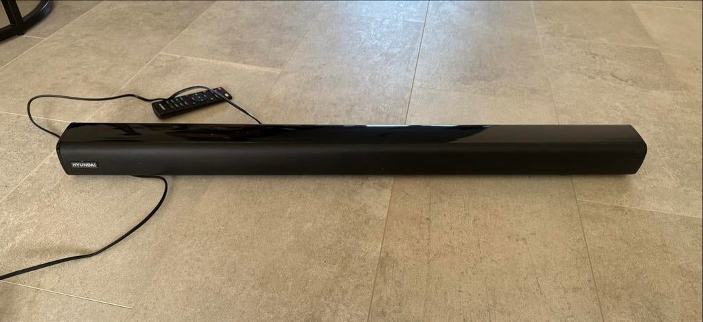Hyundai Boom 2.0CH Soundbar HHE271901 met afstandsbediening, Ophalen, Gebruikt