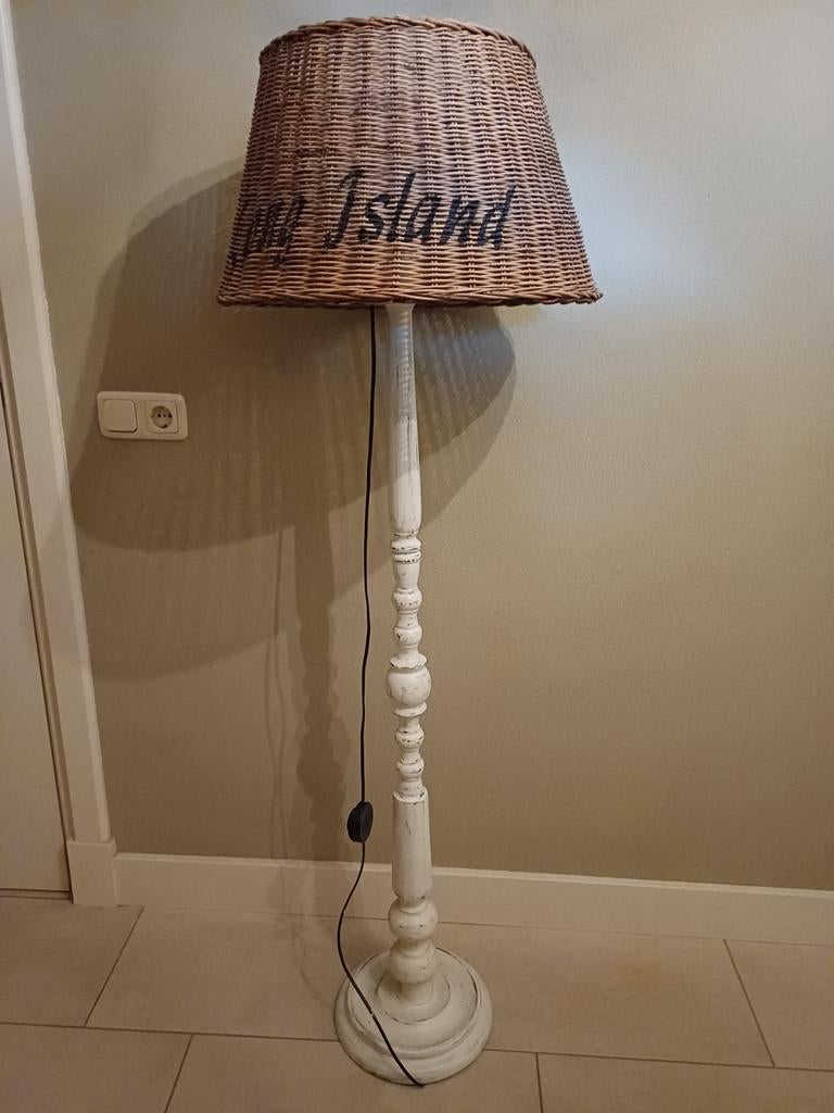 2 vloerlampen Long Island, Ophalen, Overige materialen, 150 tot 200 cm, Landelijk