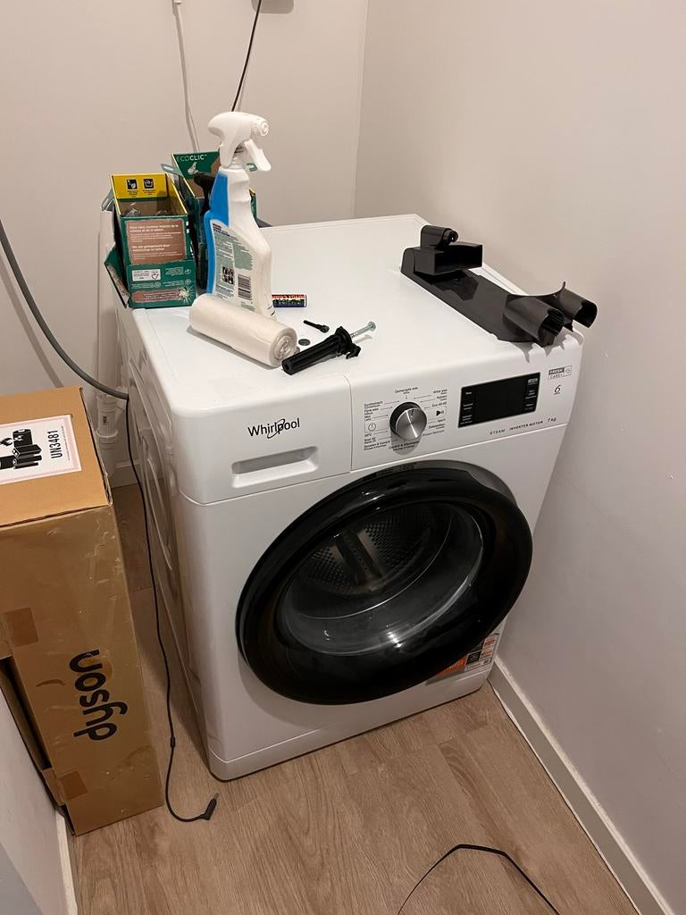 Whirlpool wasmachine 7kg - 2,5 jaar oud - Ophalen N-Amsterda, Ophalen, Gebruikt, Voorlader, 85 tot 90 cm