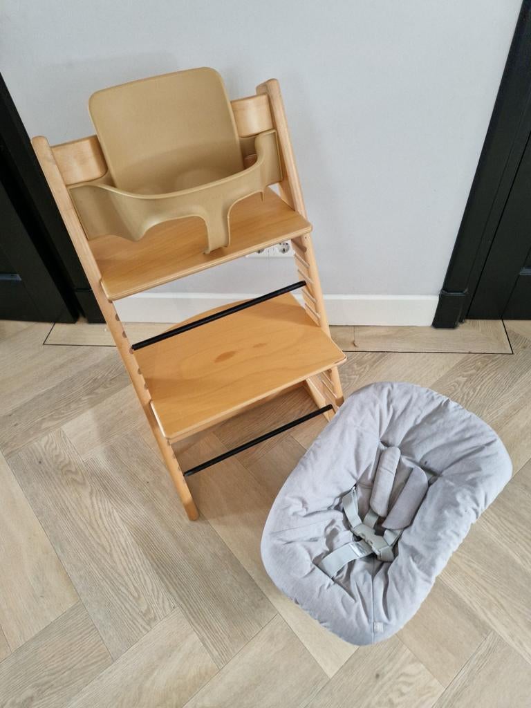 Naturel stokke tripp trapp / trip trap + babyset en newborn, Ophalen of Verzenden, Gebruikt, Meegroeistoel, Gordel(s)