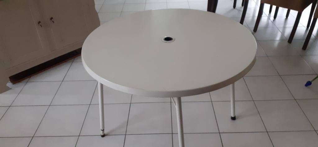 Tuintafel, wit ,inklapbaar, Ophalen, Gebruikt, Rond, Kunststof