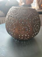 Decoratieve metalen kandelaar met opengewerkt patroon, Gebruikt, Overige kleuren, Ophalen of Verzenden, Metaal