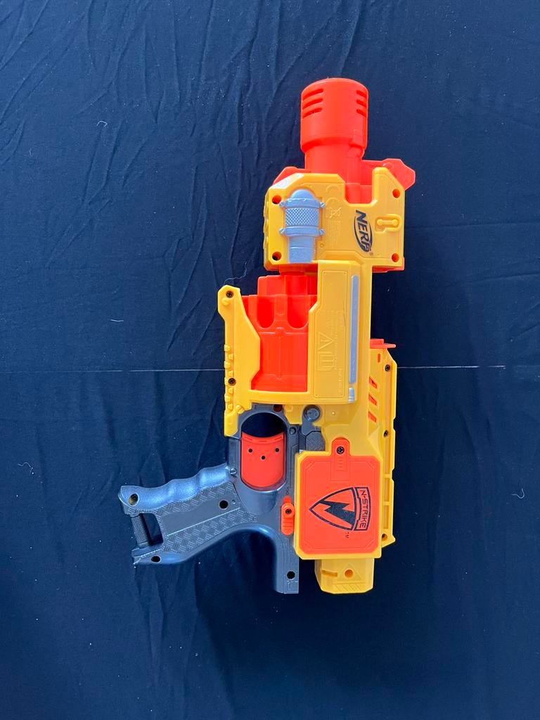 Nerf pistool automatisch, Kinderen en Baby's, Speelgoed | Buiten | Actiespeelgoed, Ophalen of Verzenden, Zo goed als nieuw