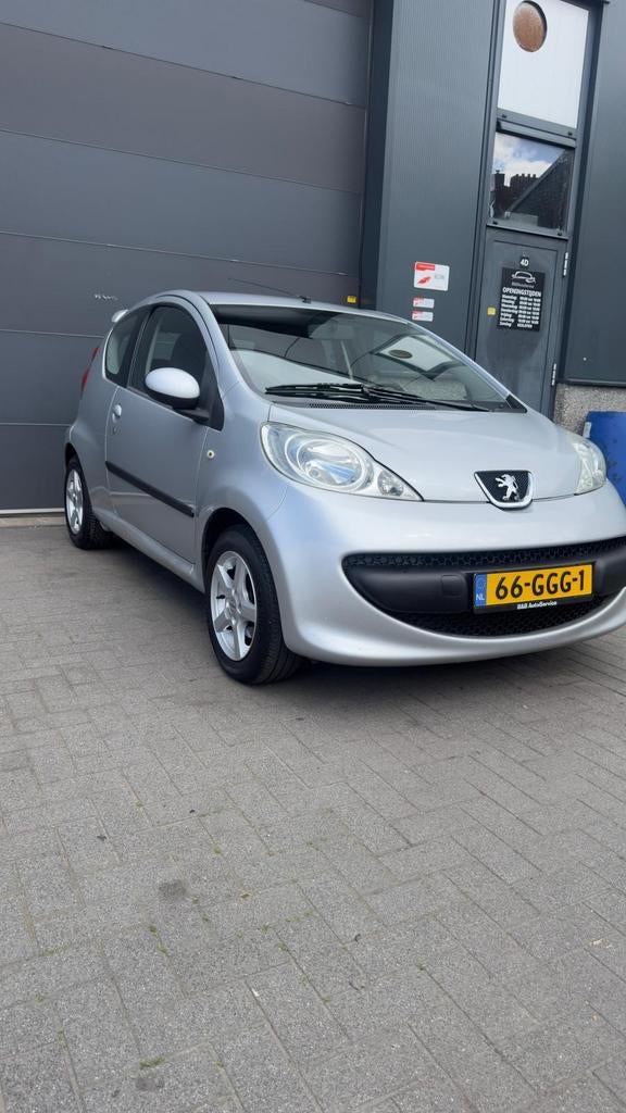 Peugeot 107 2006 Grijs, Auto's, Peugeot, Bedrijf, Benzine, Hatchback, Geïmporteerd, Zilver of Grijs, Ophalen