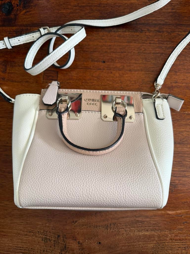 Guess  1981 tas, Sieraden, Tassen en Uiterlijk, Tassen | Damestassen, Ophalen of Verzenden