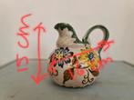 Gesigneerd Plateel Kannetje met Bloemen - Handwerk, Ophalen of Verzenden