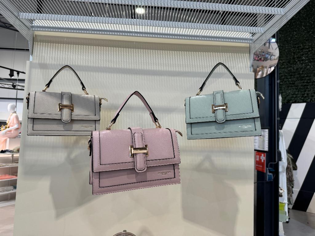 Damestassen van Parijse merk Flora & Co, diverse kleuren., Ophalen of Verzenden, Overige kleuren, Handtas