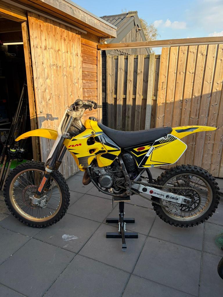 Suzuki rm 125, Ophalen, Zo goed als nieuw, Suzuki