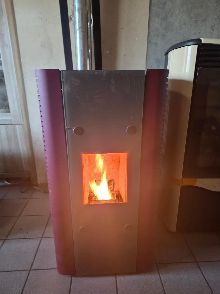 PELLETKACHEL CALIMAX 6KW verwarmen tot 210m³, Huis en Inrichting, Kachels, Ophalen, Overige brandstoffen, Zo goed als nieuw, Pelletkachel