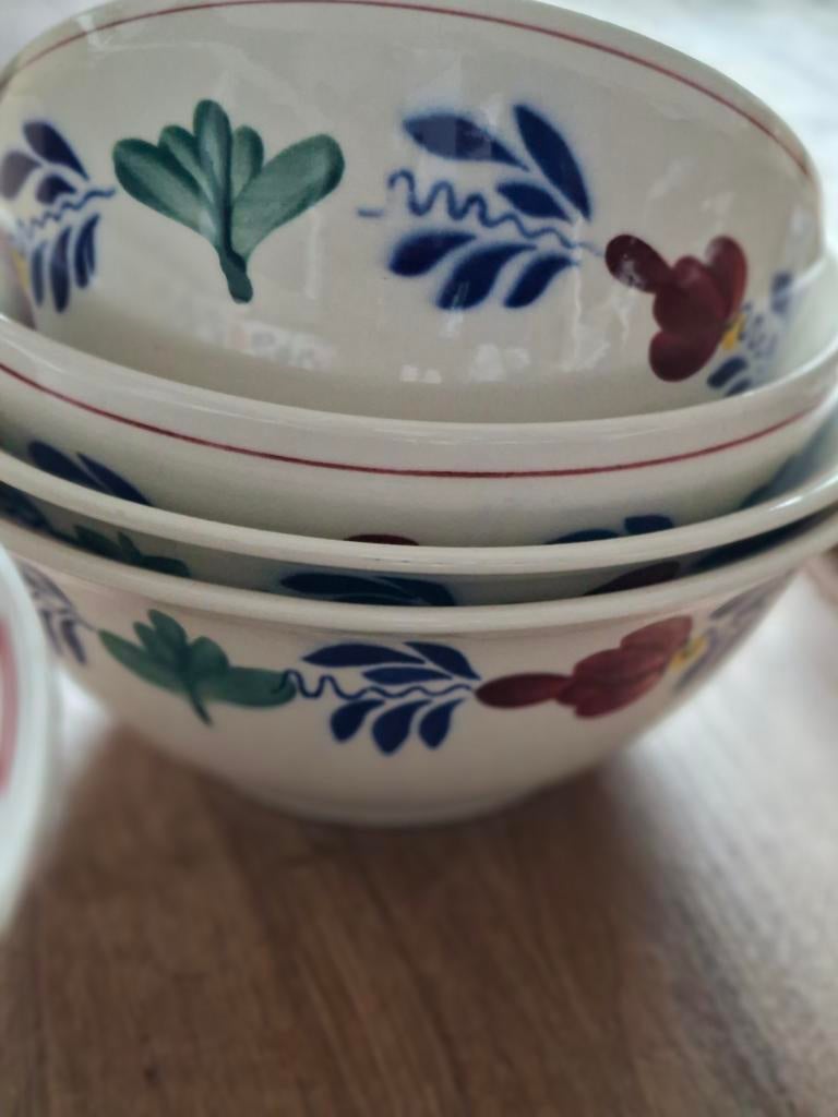 4 soepkommen boerenbont, Ophalen