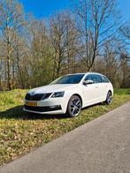 Skoda Octavia 1.0 TSI 85KW Combi Dsg-7 2017 Wit, Auto's, Skoda, 1169 kg, Leder en Stof, Wit, Origineel Nederlands
