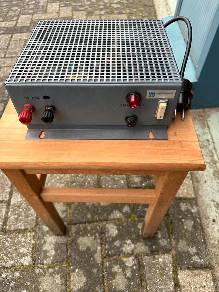 Trafo 220V naar 12V voor hobbyisten - PTT Mobilofonie, Hobby en Vrije tijd, Overige Hobby en Vrije tijd, Gebruikt, Ophalen of Verzenden