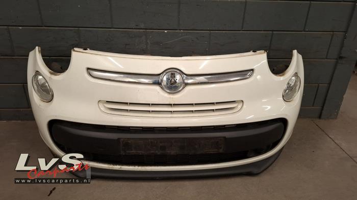 Voorbumper van een Fiat 500L (934), Auto-onderdelen, Carrosserie en Plaatwerk, Bumper, Fiat, Gebruikt, 3 maanden garantie, Ophalen of Verzenden
