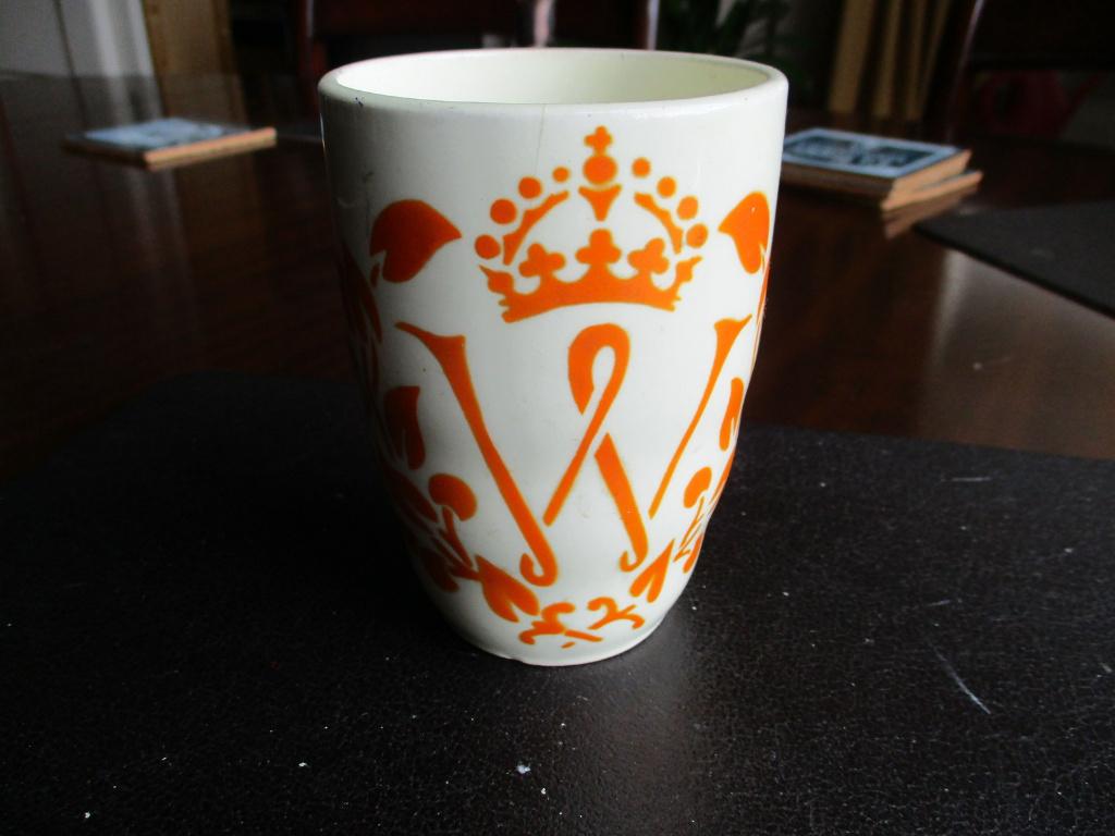 Herdenkingsbeker, t.g.v. regeringsjubileum Wilhemina, 1938, Verzamelen, Ophalen of Verzenden, Gebruikt, Nederland, Servies